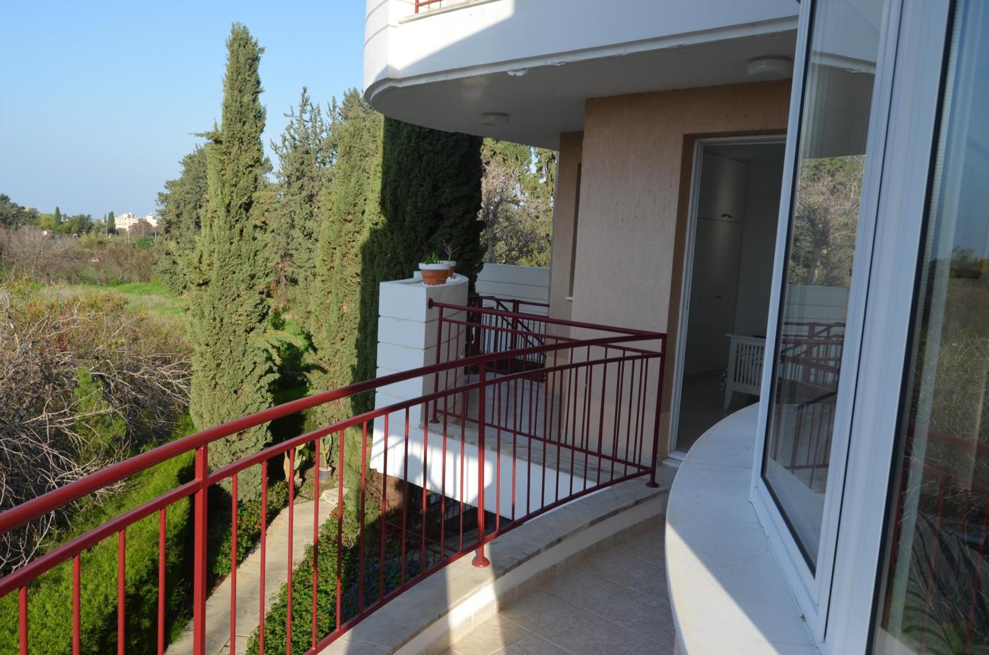 Mia'S Cove Apartment Paphos Ngoại thất bức ảnh