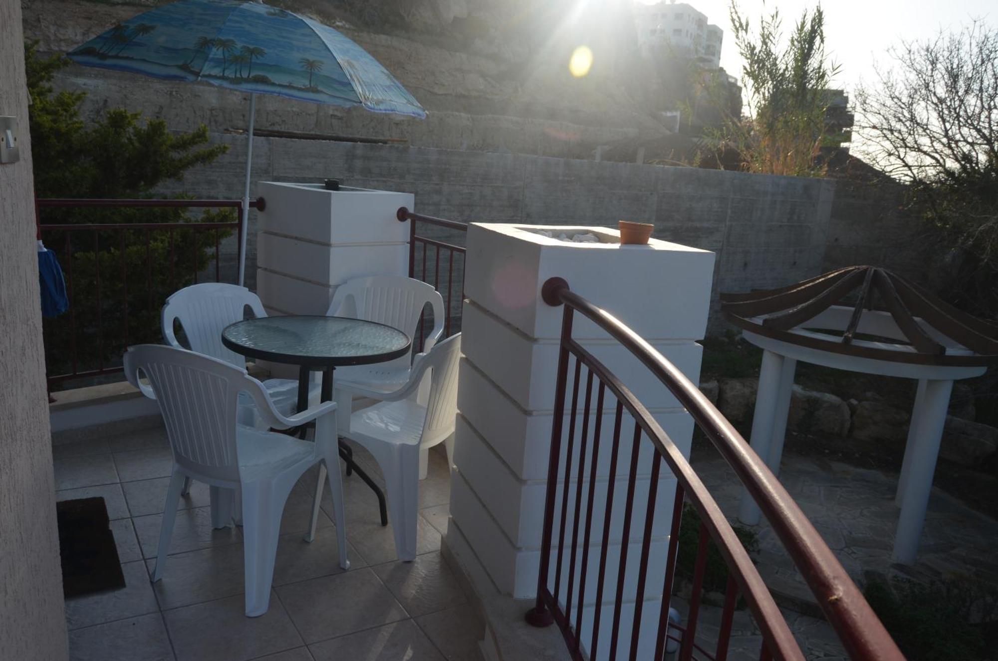 Mia'S Cove Apartment Paphos Ngoại thất bức ảnh
